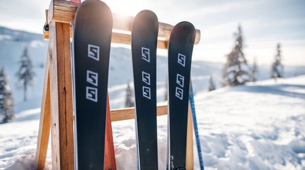 Top modèles de skis Salomon pour débutants en 2024